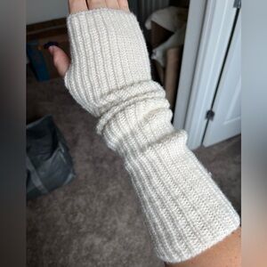 Knit handwarmers